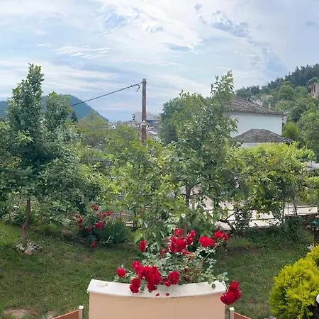 فيلة Malila *